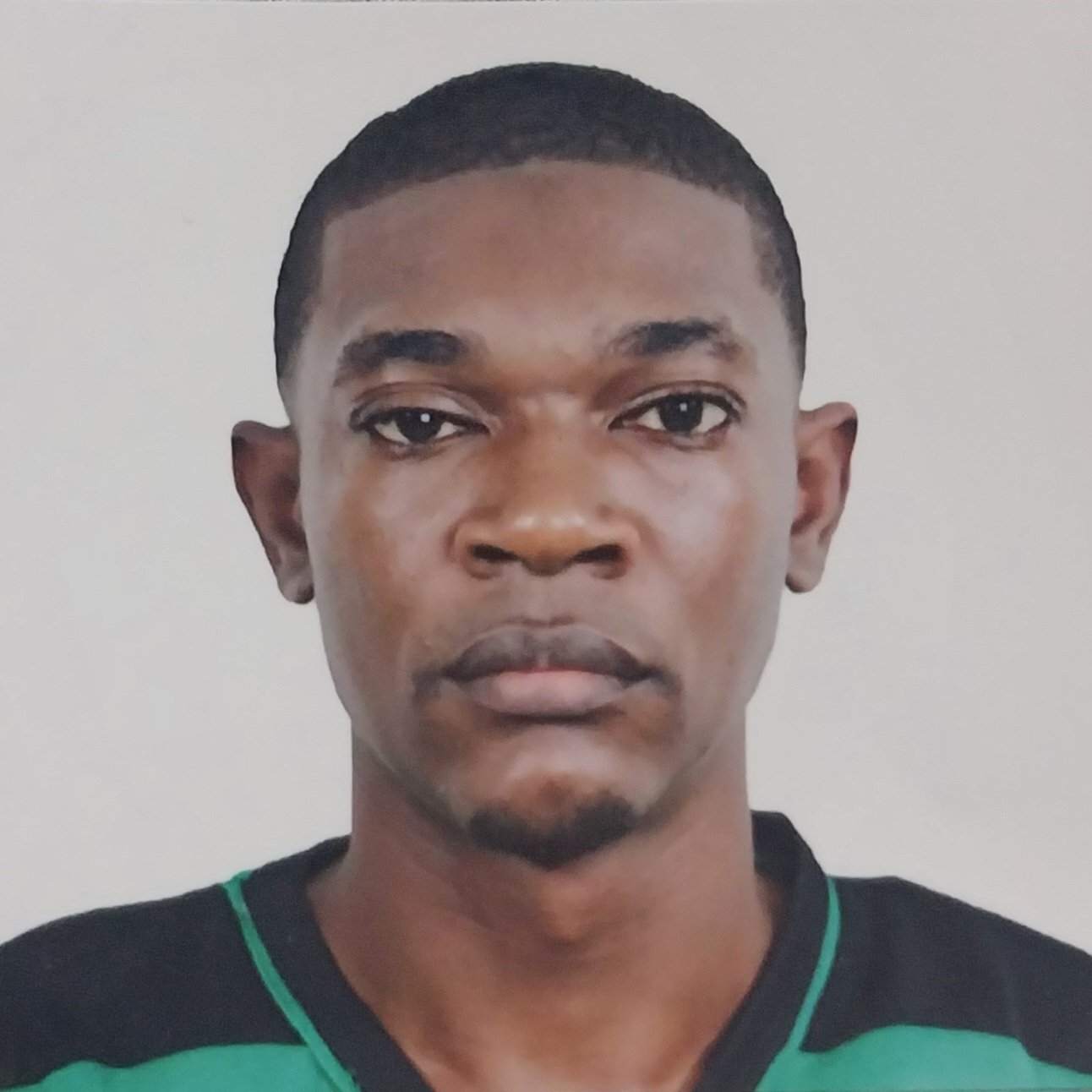 Deland Taylor Headshot