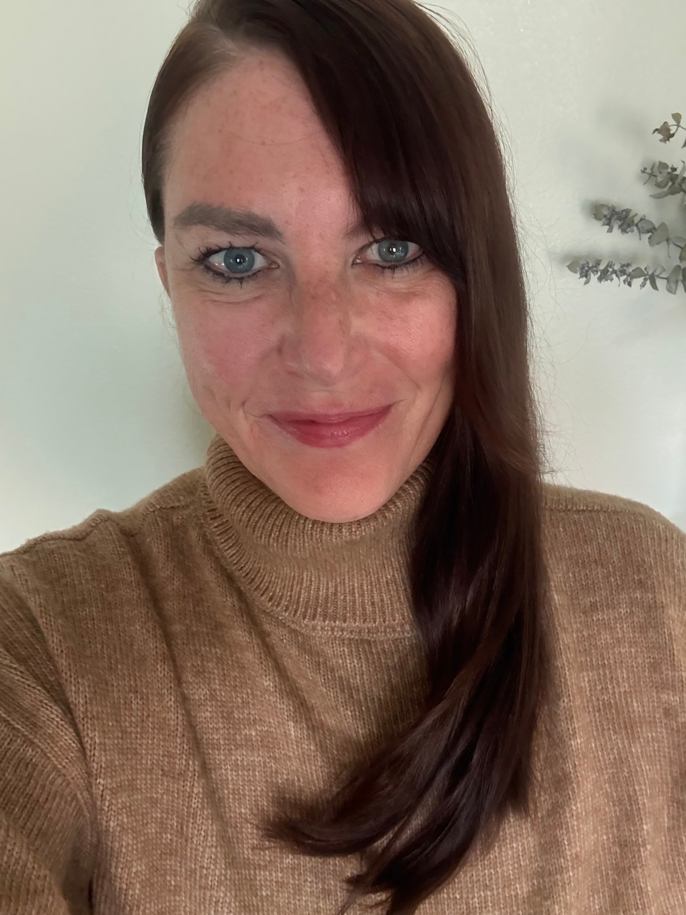 Nicole Kuss Headshot