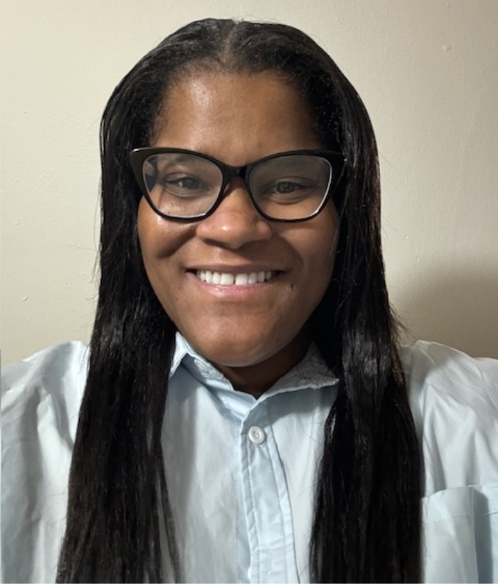 Vanna Robinson-Okoli Headshot