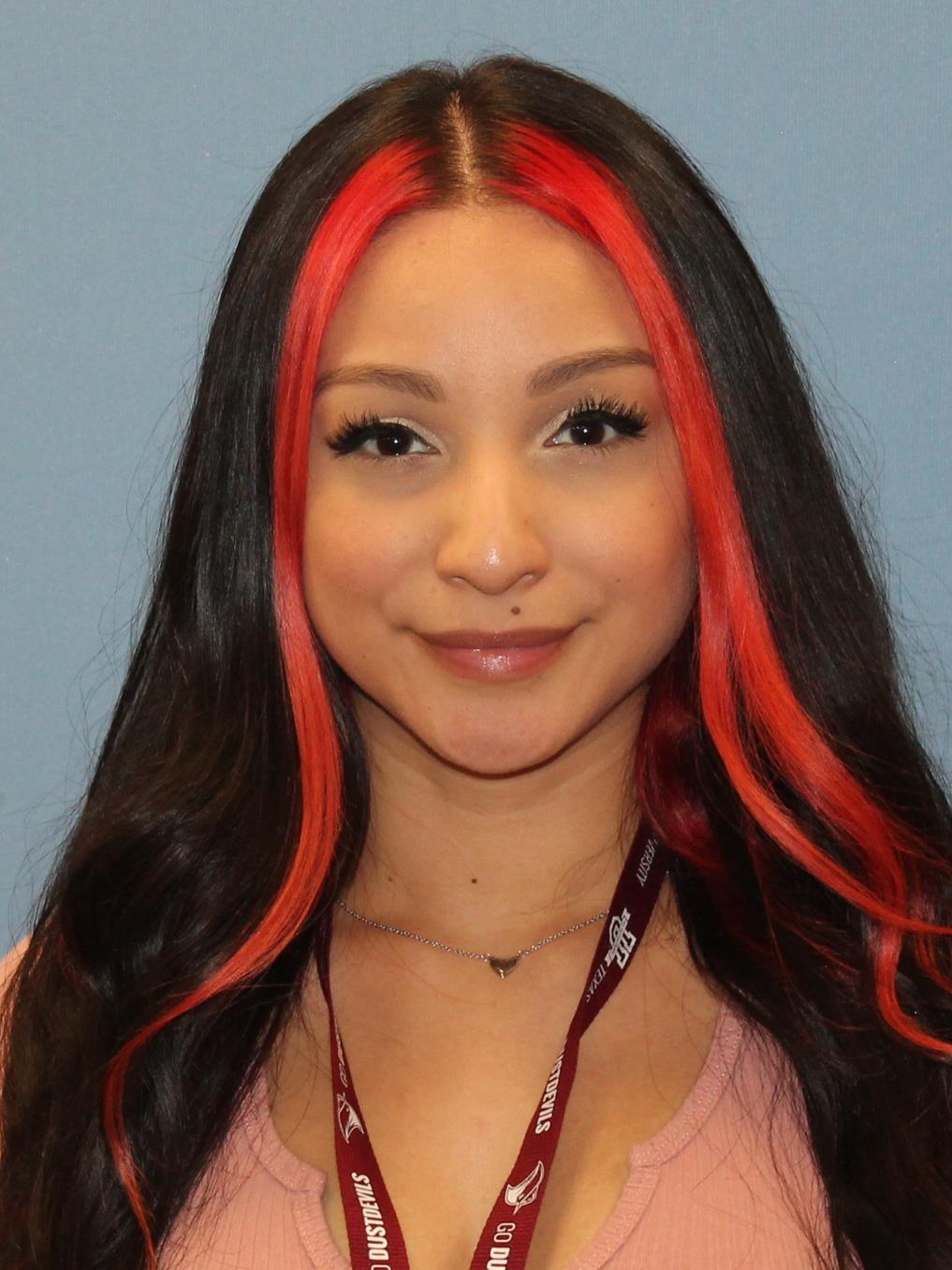 Daisy Briones Headshot
