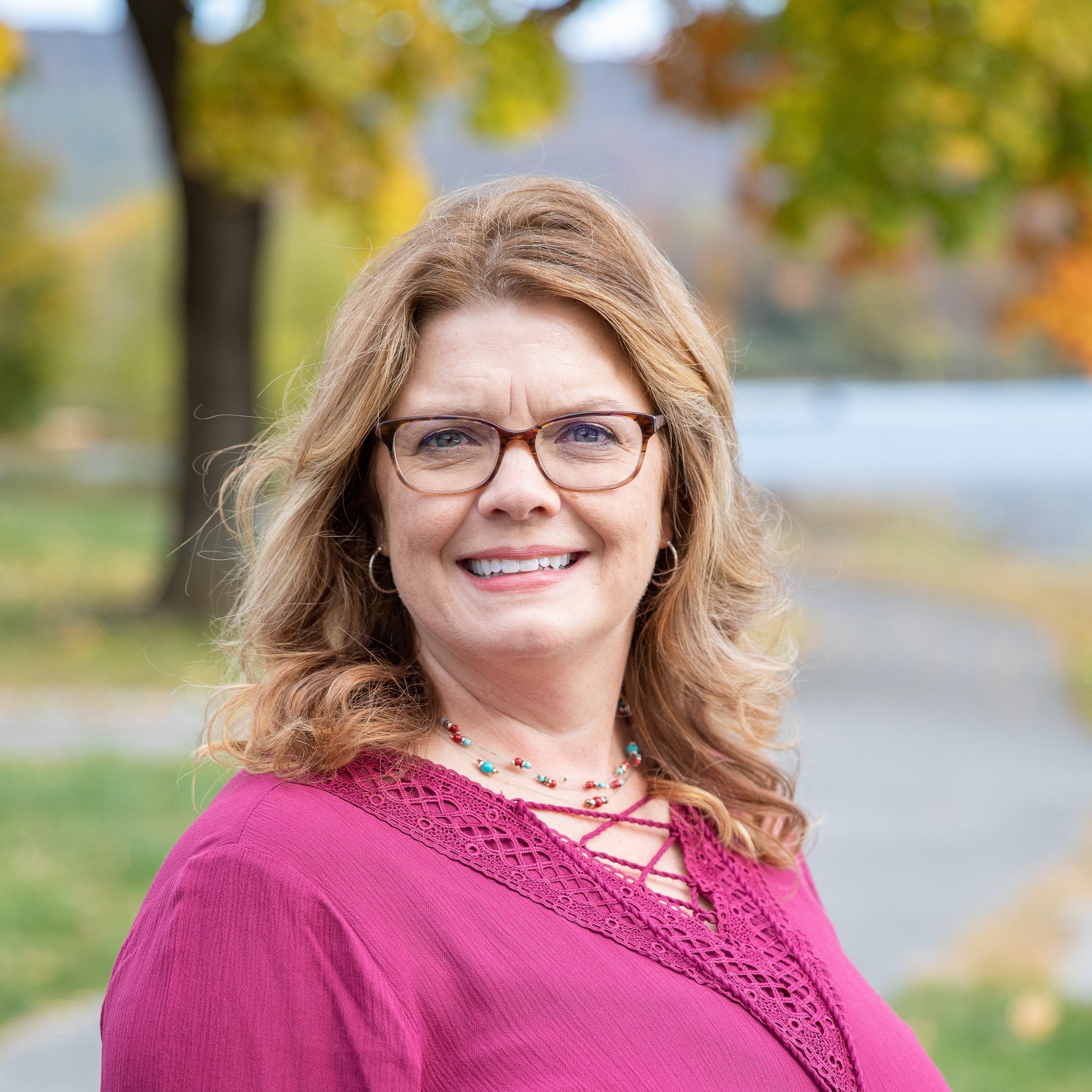 Roseanne Hoats Headshot