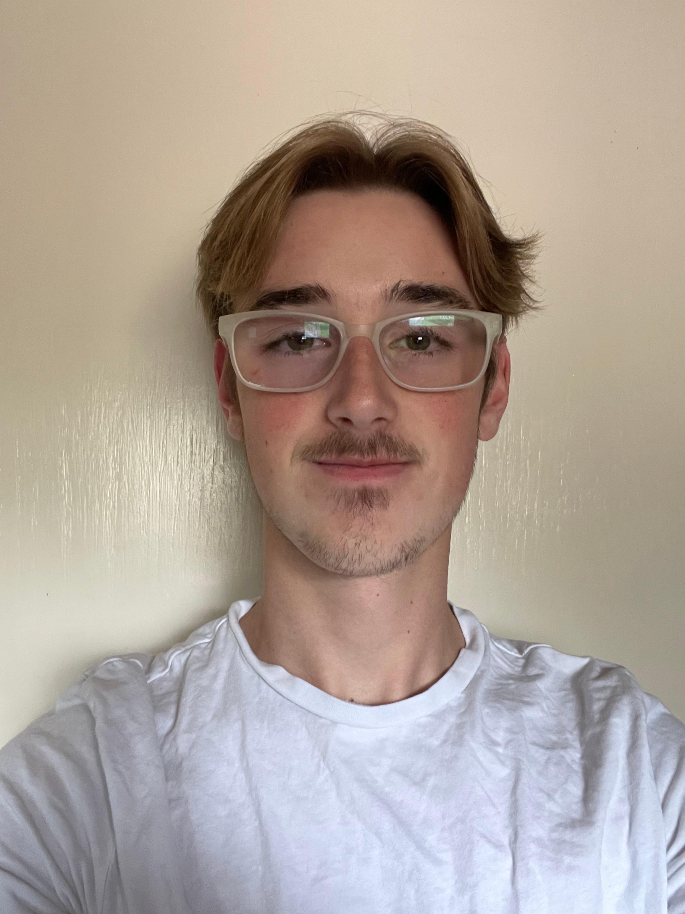 Zachary Thomas Headshot