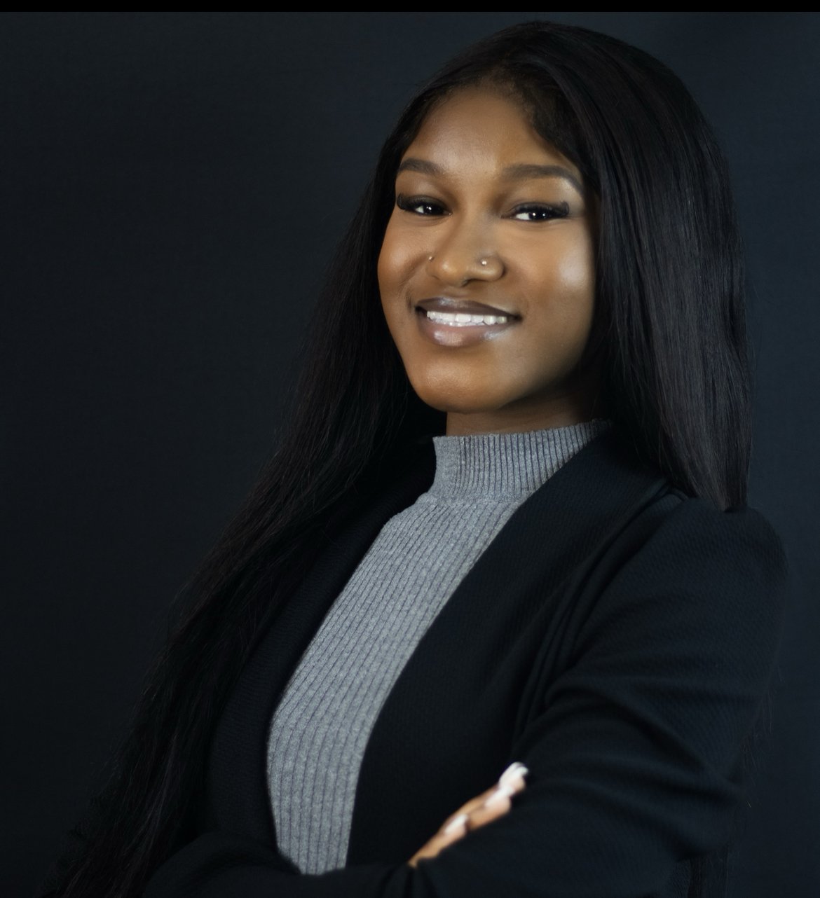 Jade Njie Headshot.